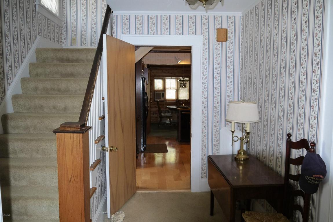 42 Spadina Pkwy, Pittsfield, MA 01201