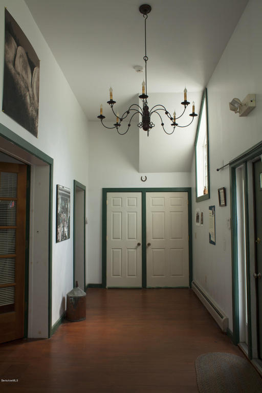 201 North Summer St, Adams, MA 01220