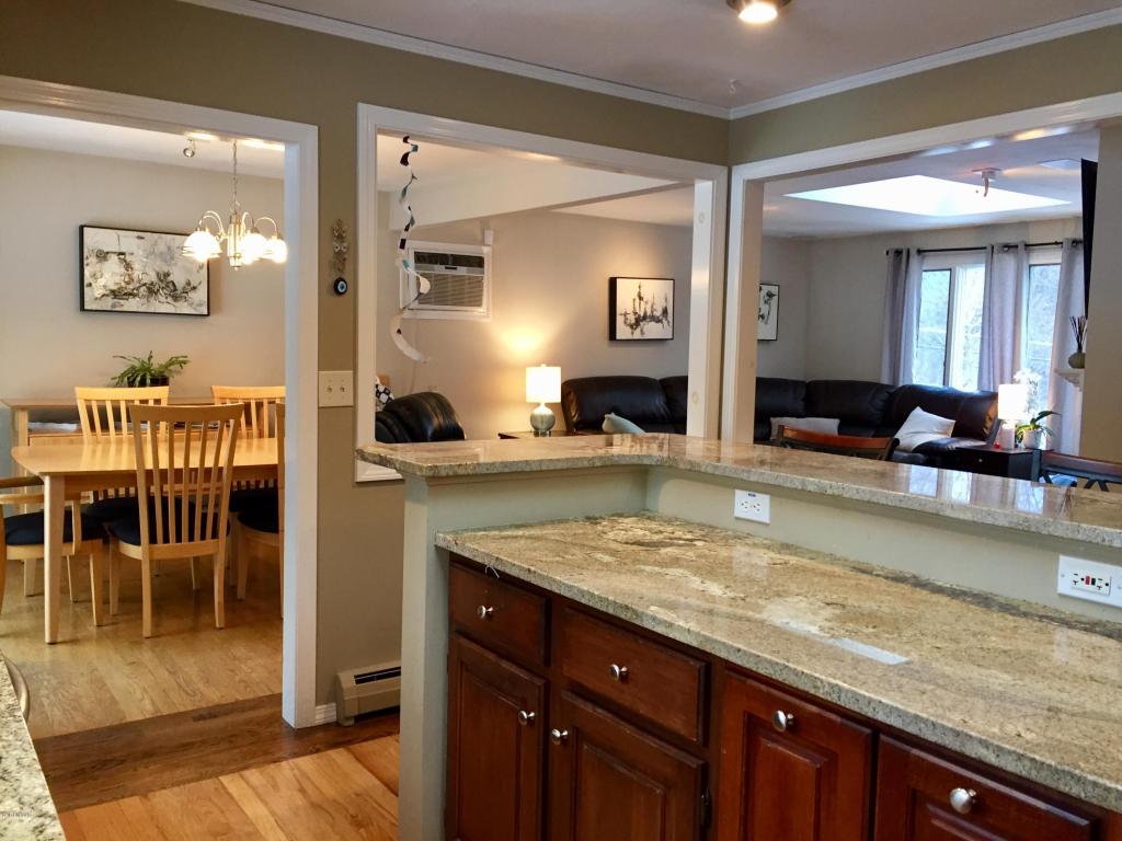 1 Burns Ln, Adams, MA 01220