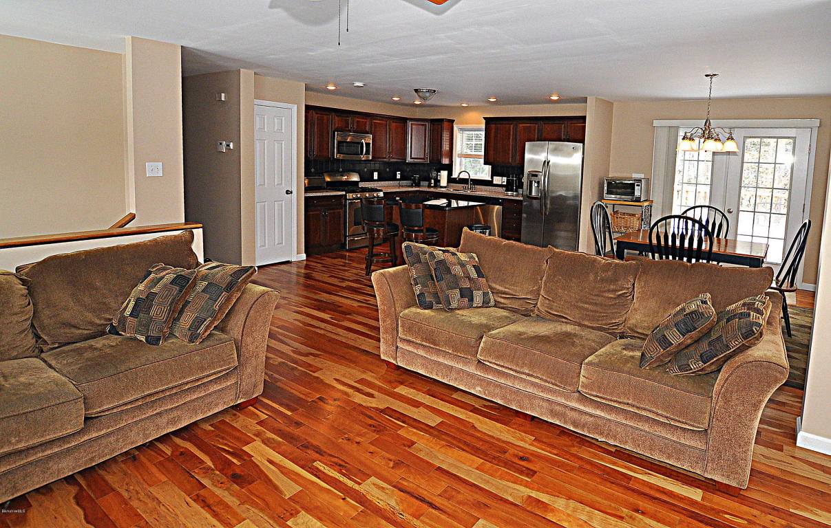 14 King Arthur Dr, Becket, MA 01223