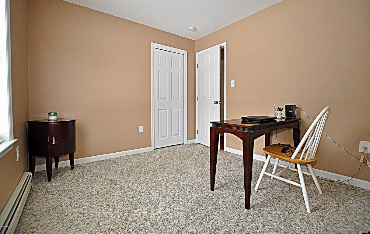 14 King Arthur Dr, Becket, MA 01223