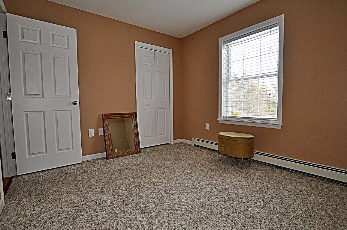 14 King Arthur Dr, Becket, MA 01223