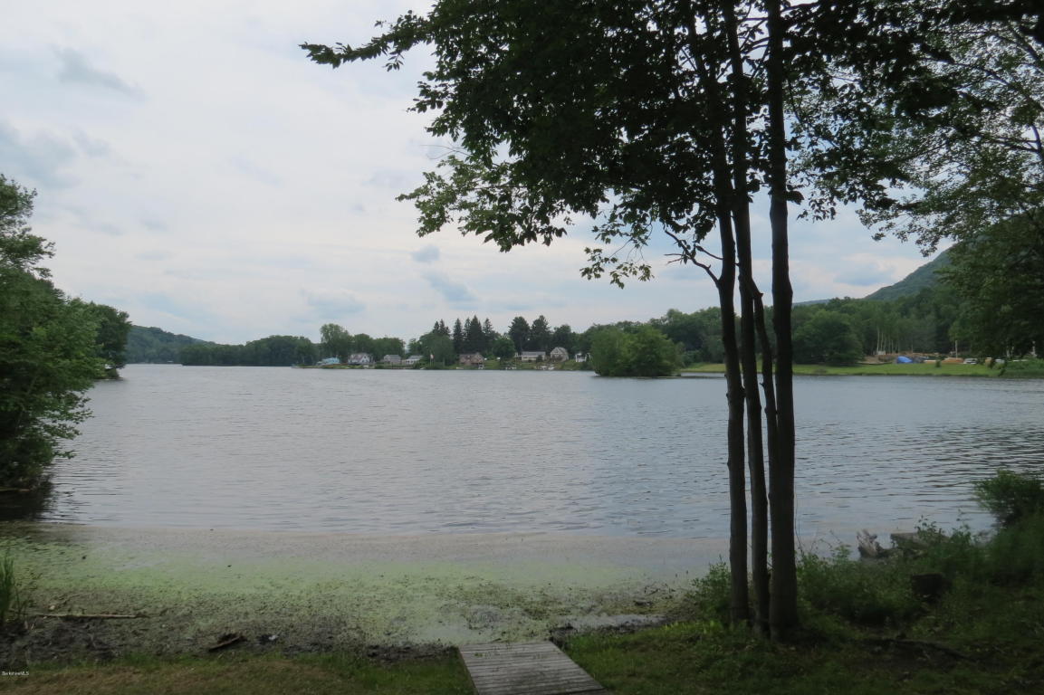 128 Lake Shore Dr, Cheshire, MA 01225