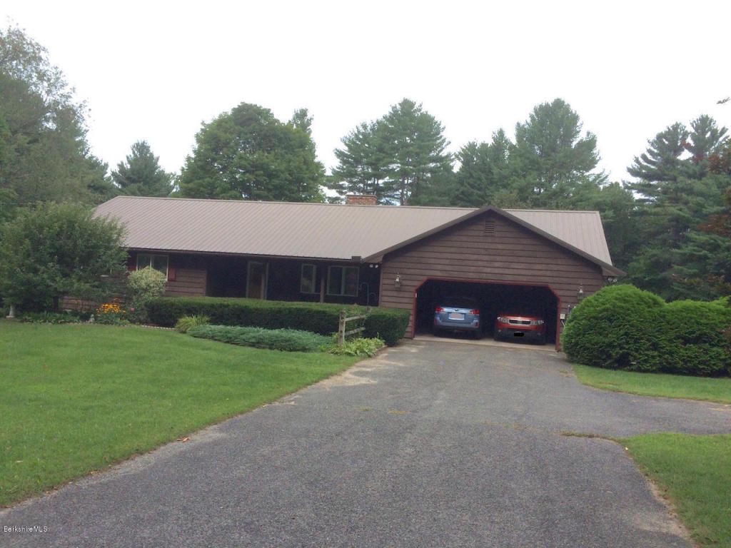 250 Ingalls Rd, Cheshire, MA 01225