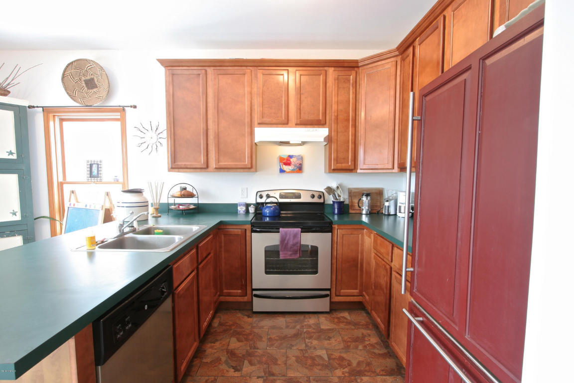 6 Rose Court West, Great Barrington, MA 01230