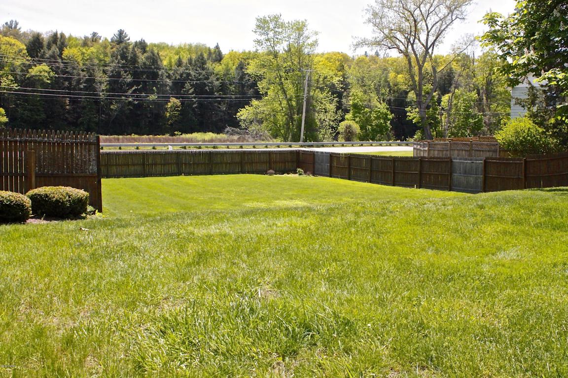 362 PARK St, Great Barrington, MA 01230