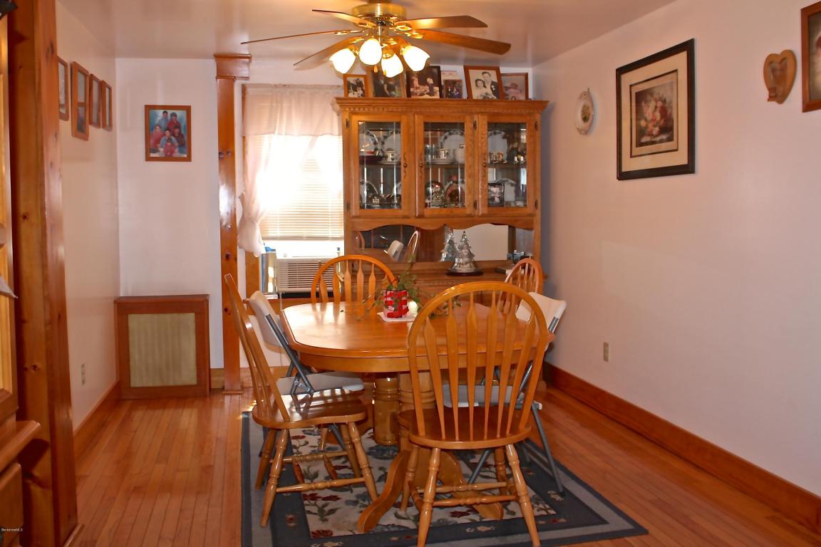 362 PARK St, Great Barrington, MA 01230