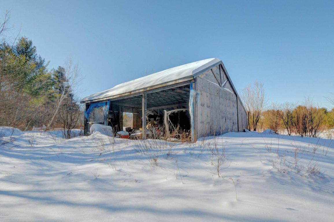 145 South Rd, Peru, MA 01235