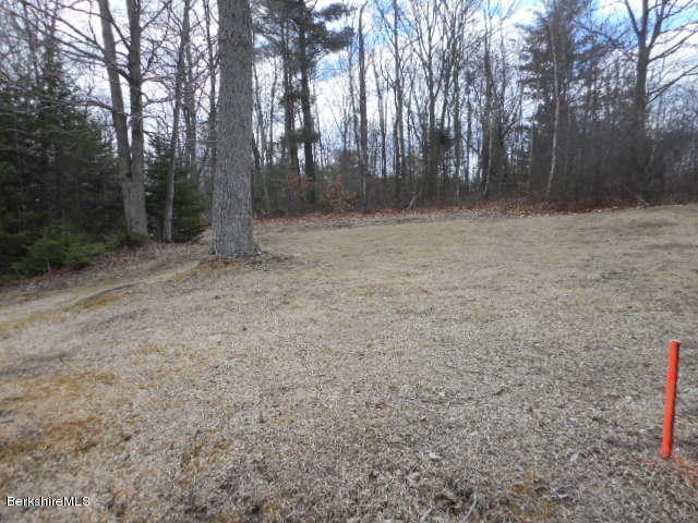 0 PERU Rd, Hinsdale, MA 01235