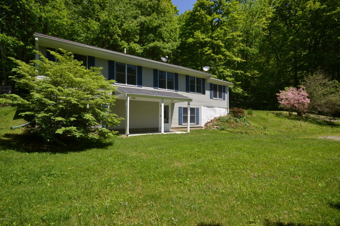 420 Brodie Mountain Rd, Hancock, MA 01237