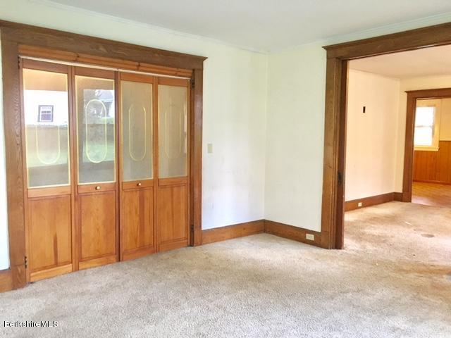 310 Prospect St, Lee, MA 01238