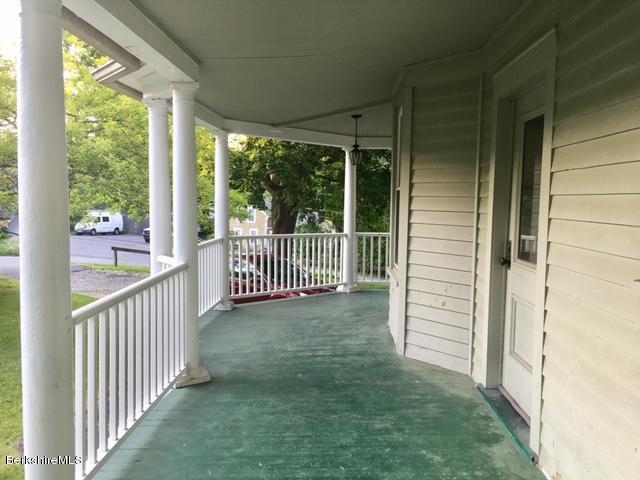 310 Prospect St, Lee, MA 01238