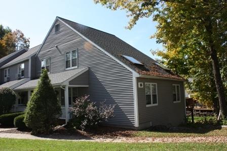880 East St, Lee, MA 01238