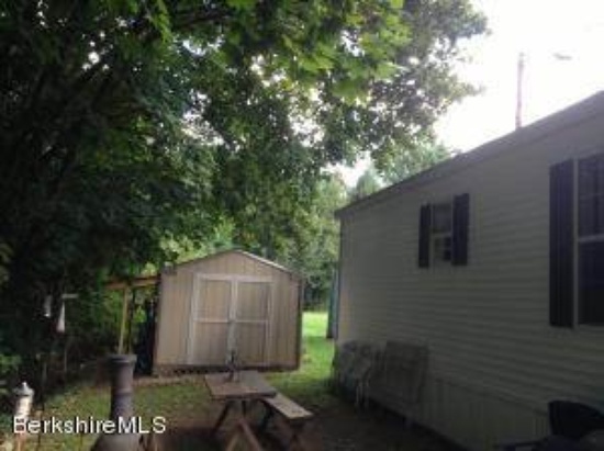 Lee Mobile Home Park 331 Bradley St.Lee, MA 01238