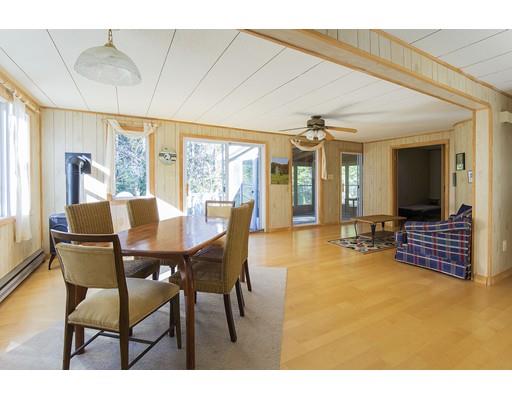 569 Long Bow Ln W, Becket, MA 01253