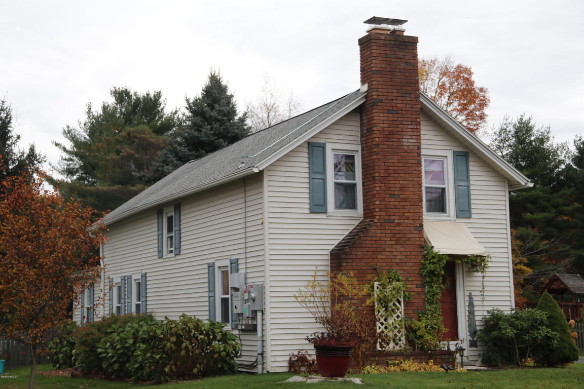 2801 State Rd, Richmond, MA 01254