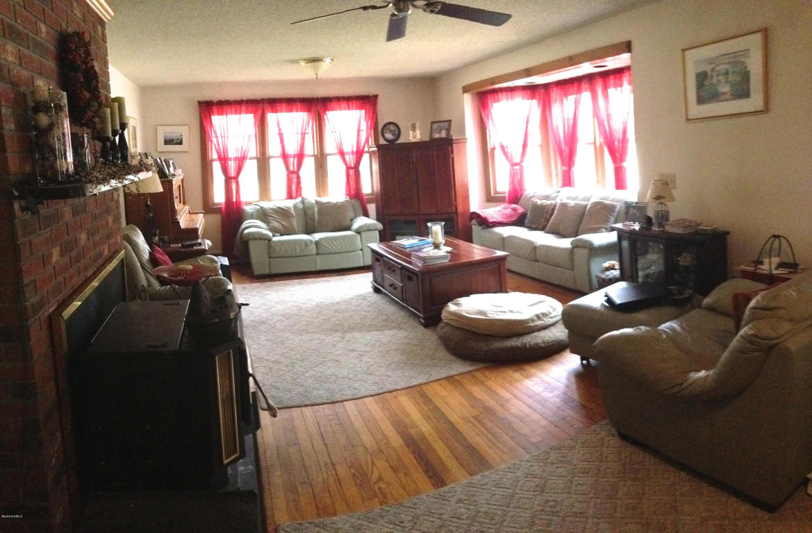125 North Main St, Sandisfield, MA 01255
