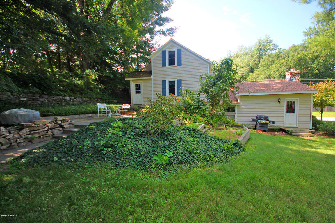 166 Berkshire School Rd, Sheffield, MA 01257