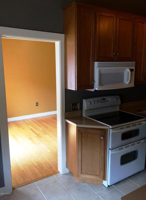 27 Thistle Path, Williamstown, MA 01267