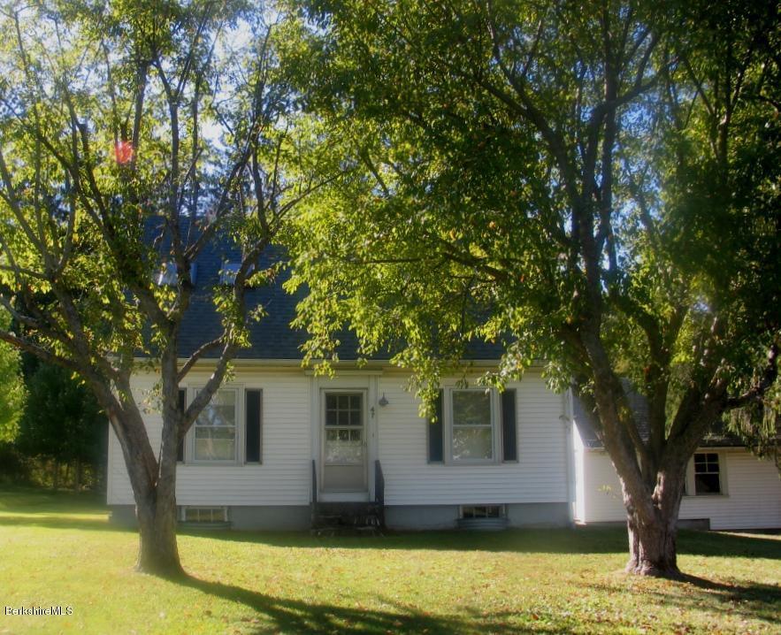 47 Stratton Rd, Williamstown, MA 01267