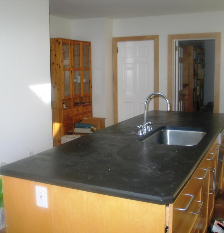 47 Stratton Rd, Williamstown, MA 01267