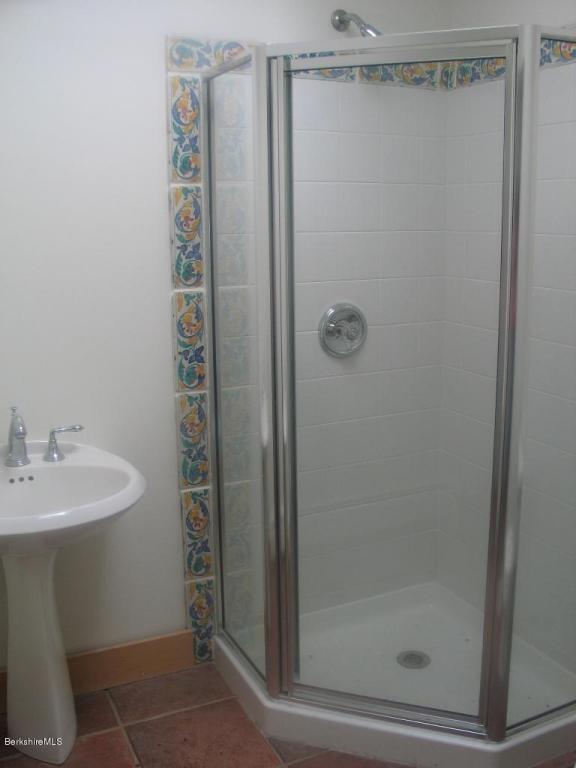 47 Stratton Rd, Williamstown, MA 01267