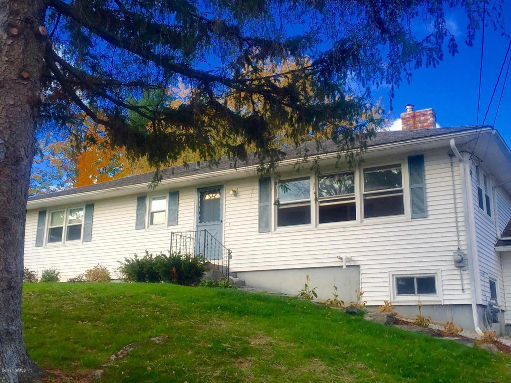 25 Elliott Dr, Williamstown, MA 01267