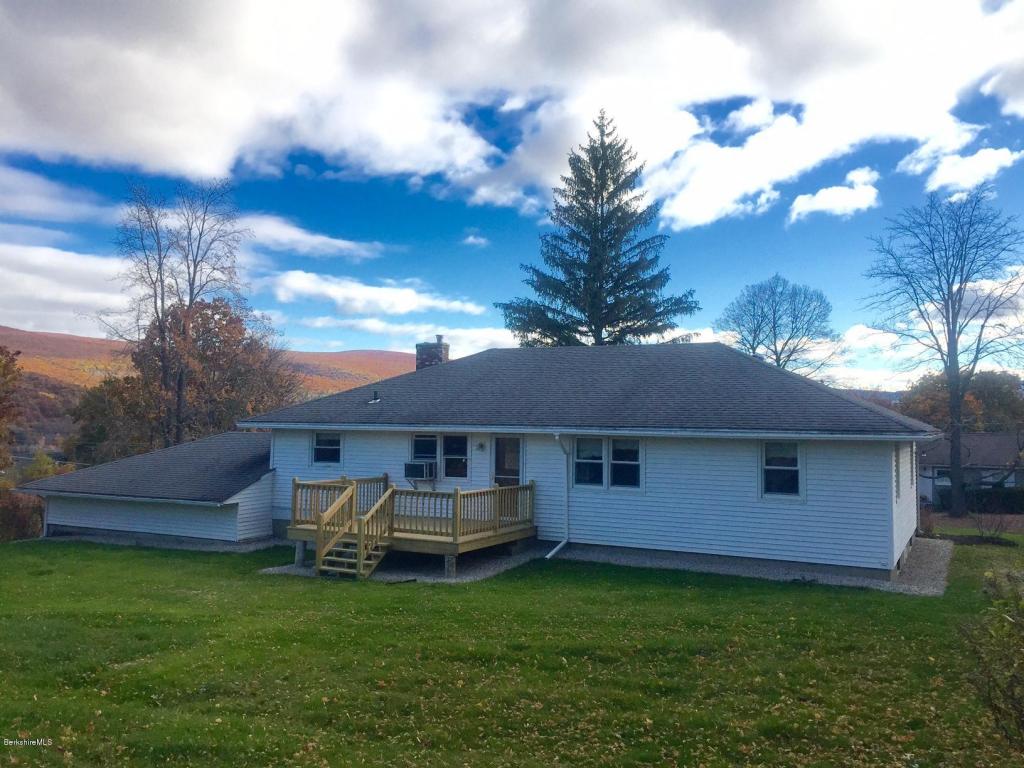 25 Elliott Dr, Williamstown, MA 01267