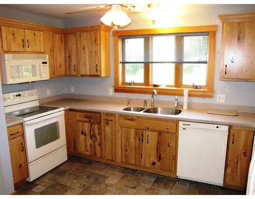 42 Merrifield Road, Bernardston, MA 01337