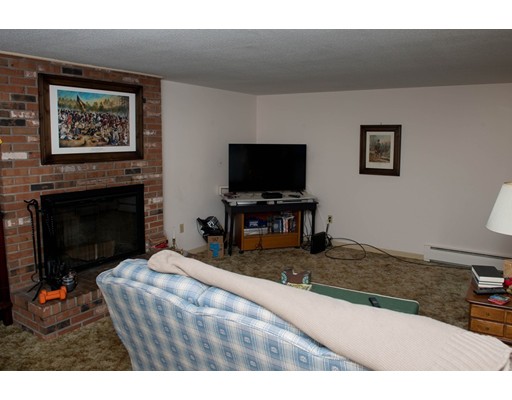 24 Old Amherst Rd, Sunderland, MA 01375