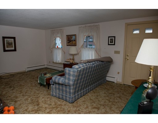 24 Old Amherst Rd, Sunderland, MA 01375