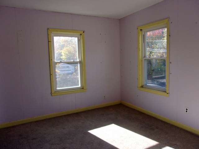 40 Berry Street ExtFitchburg, MA, 01420Worcester County
