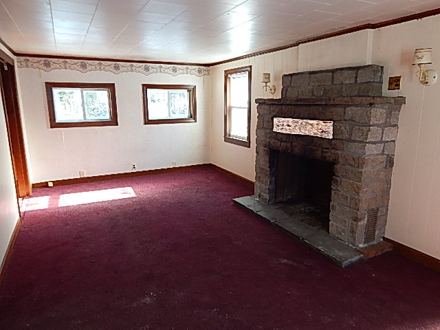 96 Ashby RoadAshburnham, MA, 01430Worcester County