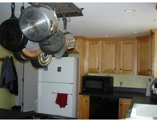 7 Grove St, Ayer, MA 01432