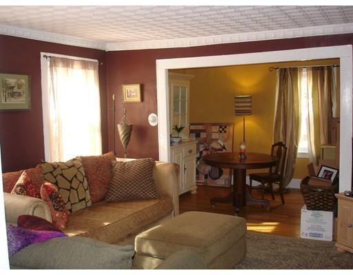 7 Grove St, Ayer, MA 01432