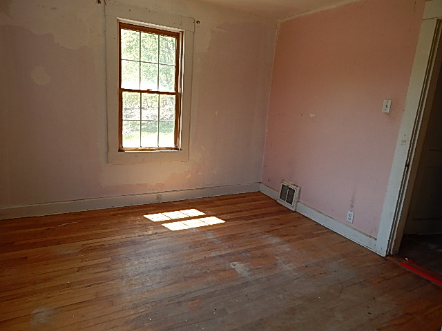 96 Turner LnEast Templeton, MA, 01438Worcester County