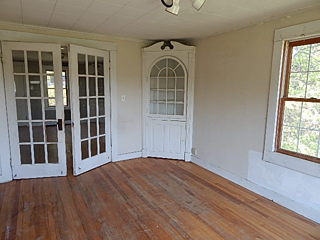96 Turner LnEast Templeton, MA, 01438Worcester County