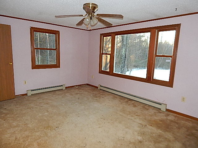49 Howard StreetGardner, MA, 01440Worcester County