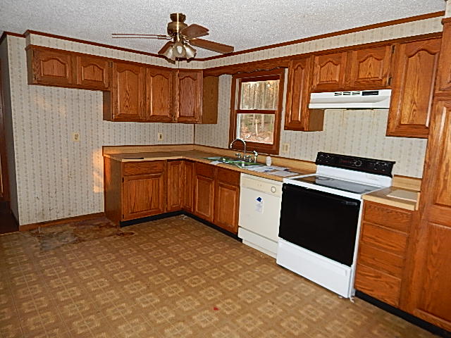 49 Howard StreetGardner, MA, 01440Worcester County