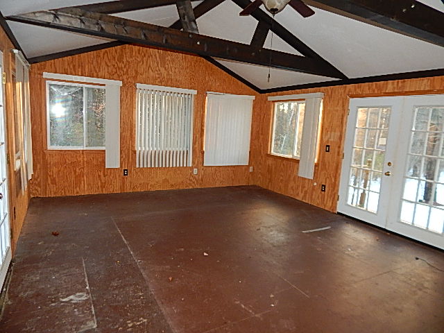 49 Howard StreetGardner, MA, 01440Worcester County