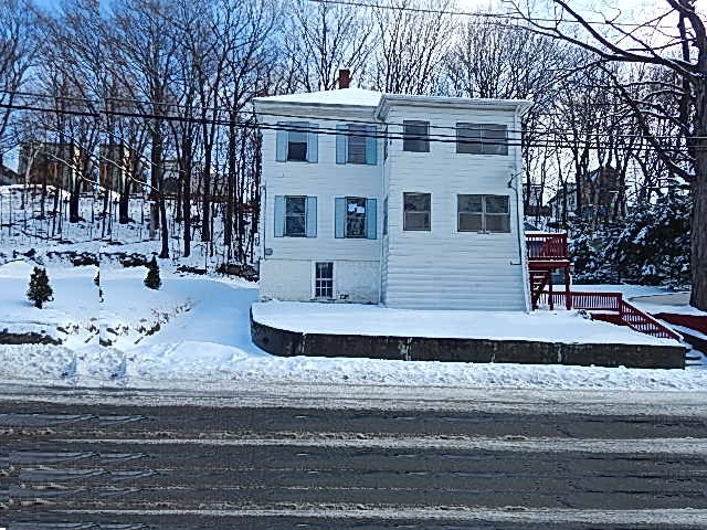 17 Sand StGardner, MA, 01440Worcester County