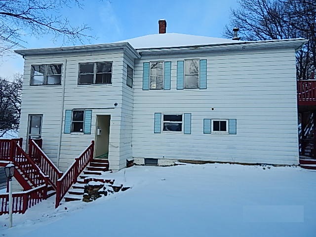 17 Sand StGardner, MA, 01440Worcester County
