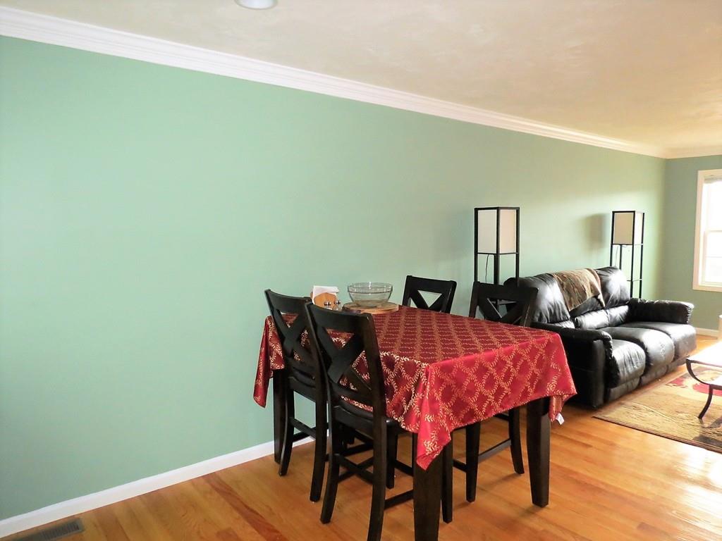 26 Bradley Dr, Groton, MA 01450