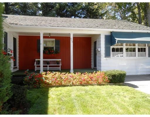 610 Merriam Ave, Leominster, MA 01453