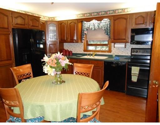 610 Merriam Ave, Leominster, MA 01453