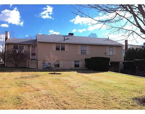 20 Maple Ave, Leominster, MA 01453