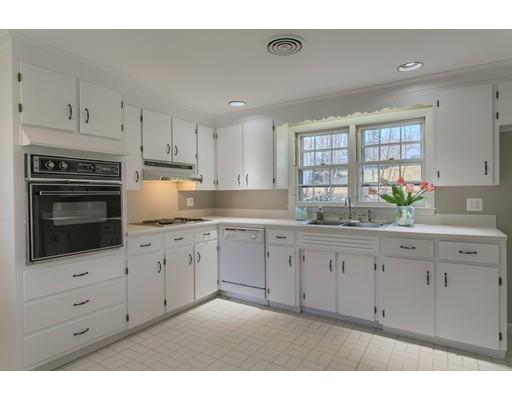 72 Helena St, Leominster, MA 01453