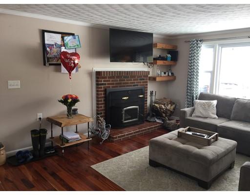 305 Pleasant St, Lunenburg, MA 01462