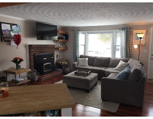305 Pleasant St, Lunenburg, MA 01462