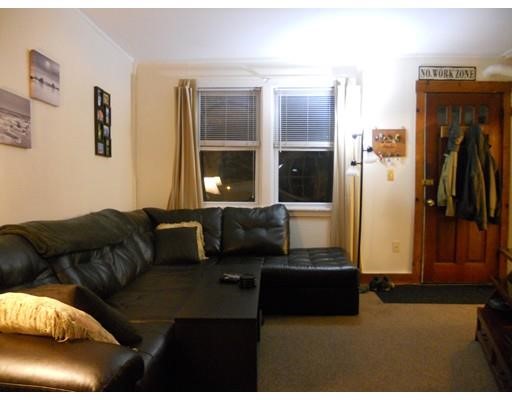 7 High Street, Pepperell, MA 01463